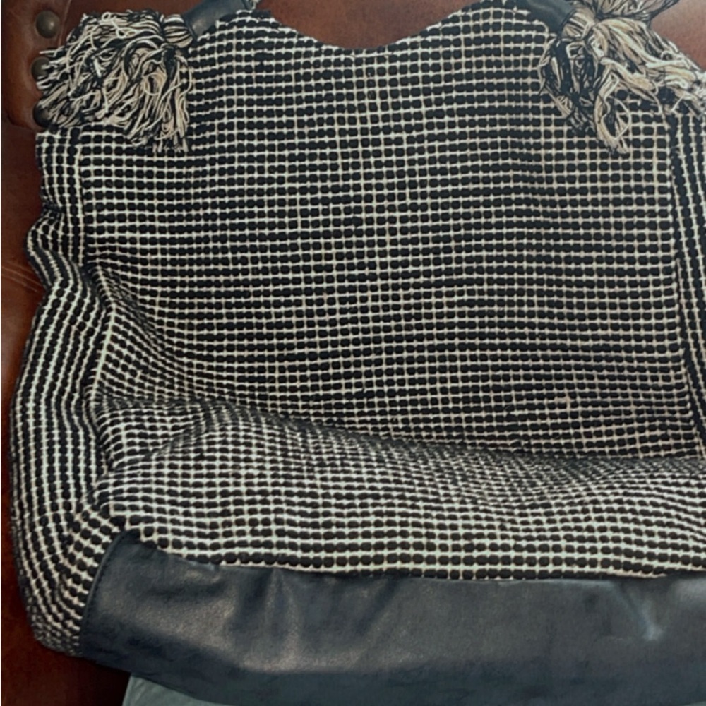 Purse - Picture 2 of 3